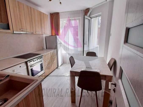 Дава се под наем Тристаен апартамент в Варна, Център - 70 кв.м за 800 € - Снимка #1