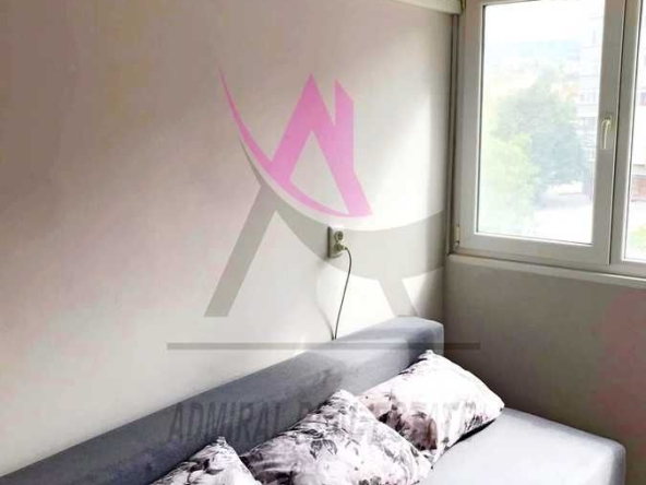 Дава се под наем Едностаен апартамент в Варна, Левски - 25 кв.м за 250 € - Снимка #1