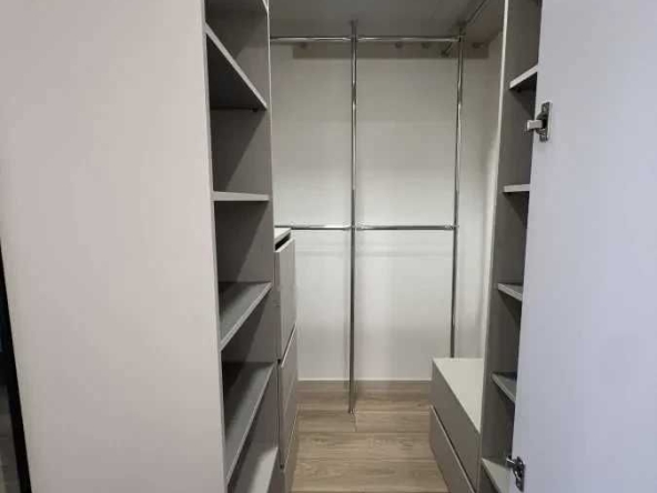 Дава се под наем Двустаен апартамент в София, Център - 65 кв.м за 402.9 € - Снимка #1