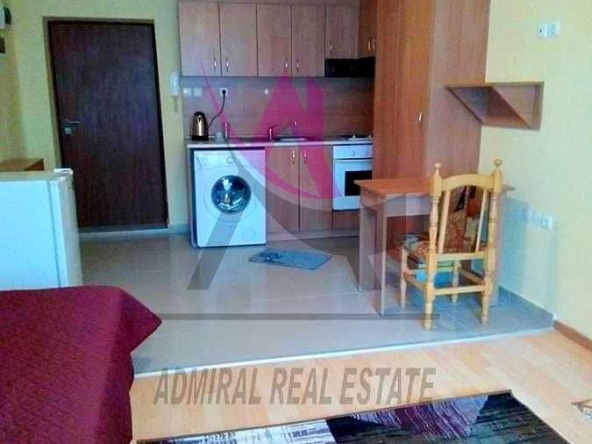 Дава се под наем Едностаен апартамент в Варна, Базар Левски - 27 кв.м за 250 € - Снимка #1