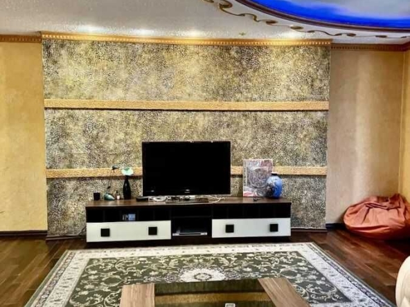 Дава се под наем Двустаен апартамент в София, Център - 55 кв.м за 408 € - Снимка #1