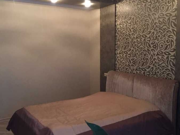 Дава се под наем Двустаен апартамент в София, Център - 65 кв.м за 408 € - Снимка #1