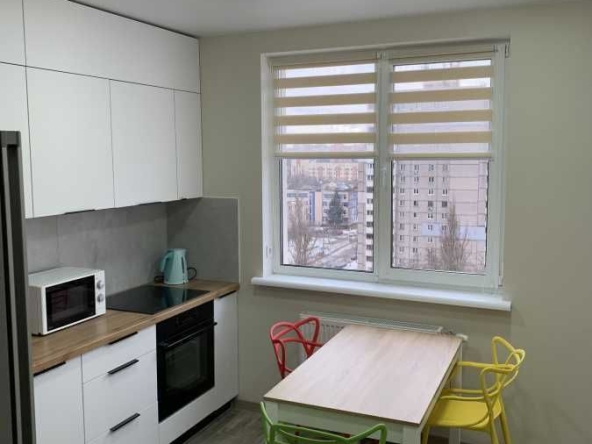 Дава се под наем Двустаен апартамент в София, Център - 65 кв.м за 459 € - Снимка #1