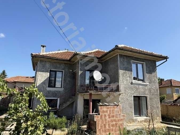 Къща в с. Ресен, Област Велико Търново - 126 кв.м за 386 €/кв.м - Снимка #1