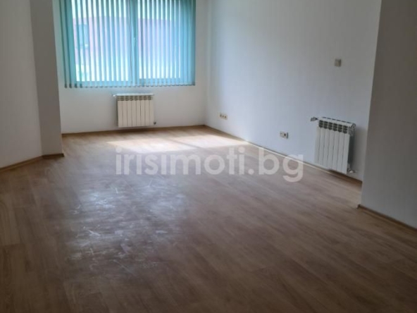 Дава се под наем Офис в София, Център - 62 кв.м за 372 € - Снимка #1