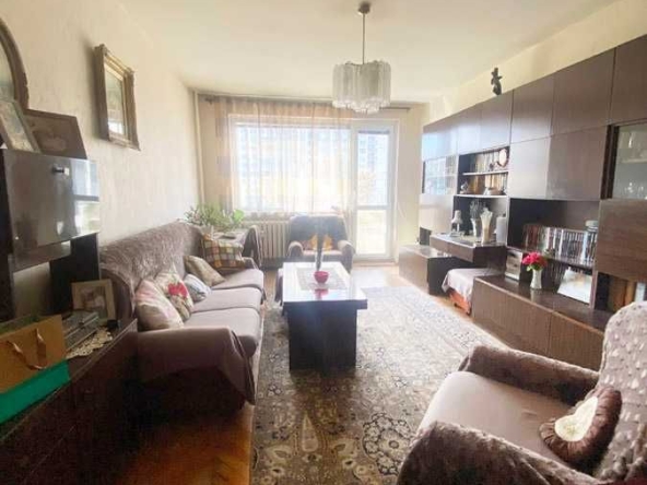 Тристаен апартамент в София, Център - 88 кв.м за 765 €/кв.м - Снимка #1