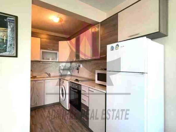 Дава се под наем Двустаен апартамент в Варна, Аспарухово - 74 кв.м за 409 € - Снимка #1