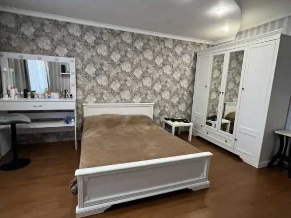 Дава се под наем Двустаен апартамент в София, Зона Б-18 - 65 кв.м за 408 € - Снимка #1