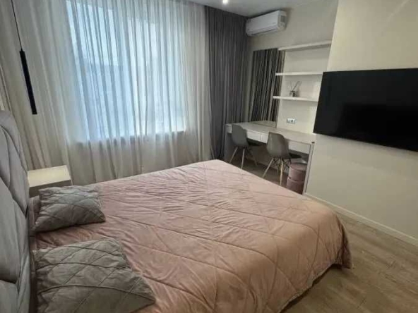 Дава се под наем Двустаен апартамент в София, Зона Б-18 - 80 кв.м за 484.5 € - Снимка #1