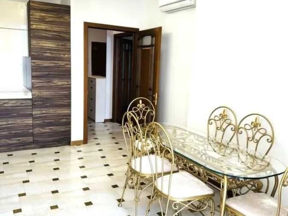 Дава се под наем Двустаен апартамент в София, Зона Б-18 - 67 кв.м за 510 € - Снимка #1