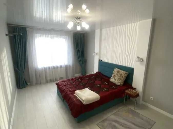 Дава се под наем Двустаен апартамент в София, Зона Б-18 - 63 кв.м за 459 € - Снимка #1