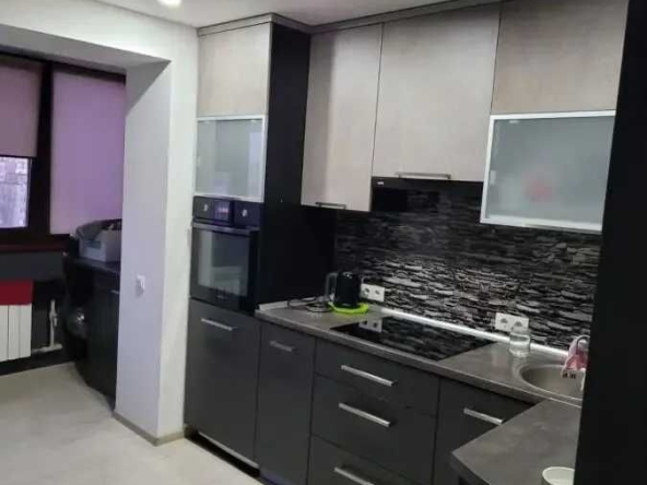 Дава се под наем Двустаен апартамент в София, Зона Б-18 - 70 кв.м за 484.5 € - Снимка #1