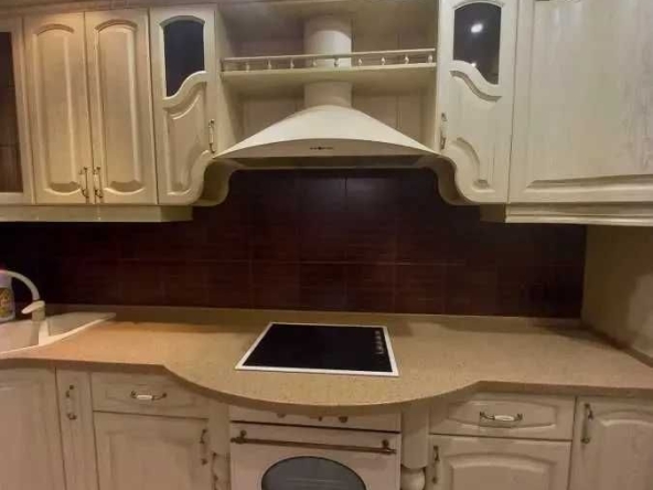 Дава се под наем Двустаен апартамент в София, Център - 55 кв.м за 382.5 € - Снимка #1