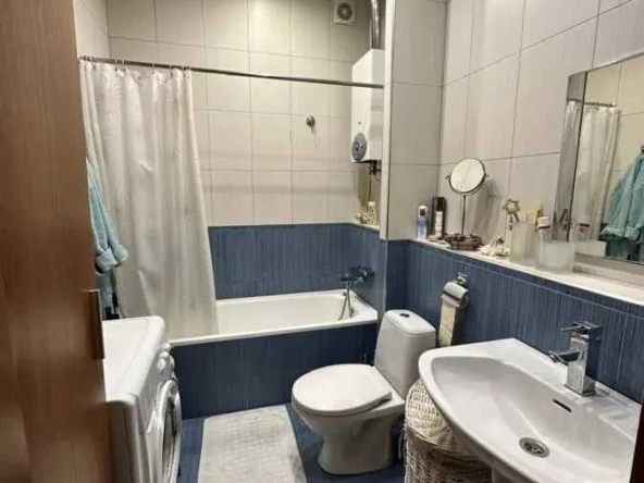 Дава се под наем Двустаен апартамент в София, Център - 55 кв.м за 433.5 € - Снимка #1