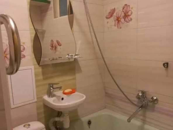 Дава се под наем Двустаен апартамент в София, Център - 55 кв.м за 387.6 € - Снимка #1