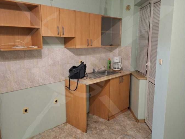 Дава се под наем Двустаен апартамент в Варна, Погреби - 50 кв.м за 328.95 € - Снимка #1