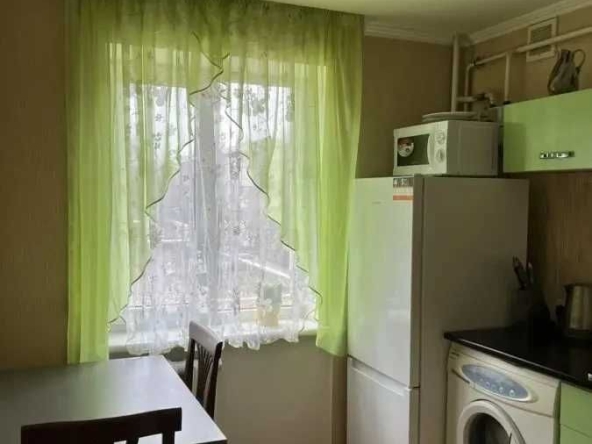 Дава се под наем Двустаен апартамент в София, Център - 55 кв.м за 387.6 € - Снимка #1