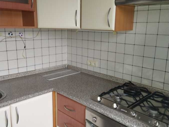 Дава се под наем Двустаен апартамент в София, Люлин 8 - 60 кв.м за 382.5 € - Снимка #1