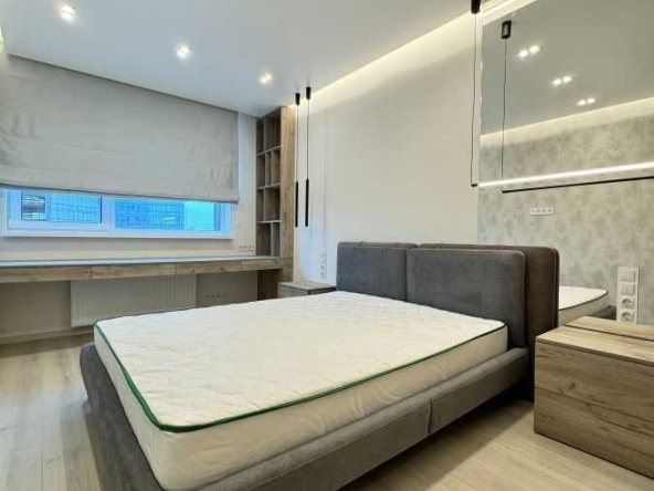 Дава се под наем Двустаен апартамент в София, Зона Б-18 - 65 кв.м за 698.19 € - Снимка #1