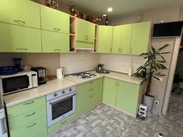 Дава се под наем Двустаен апартамент в София, Зона Б-18 - 60 кв.м за 498.27 € - Снимка #1
