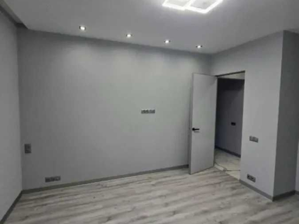 Дава се под наем Двустаен апартамент в София, Зона Б-18 - 58 кв.м за 612 € - Снимка #1