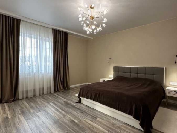 Дава се под наем Двустаен апартамент в София, Гоце Делчев - 75 кв.м за 612 € - Снимка #1