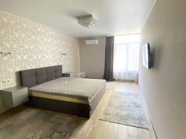 Дава се под наем Двустаен апартамент в София, Борово - 75 кв.м за 561 € - Снимка #1