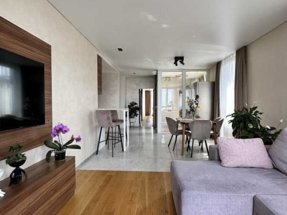 Дава се под наем Тристаен апартамент в София, Овча купел - 87 кв.м за 663 € - Снимка #1