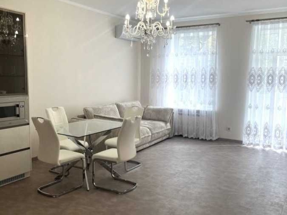 Дава се под наем Двустаен апартамент в София, Зона Б-19 - 67 кв.м за 484.5 € - Снимка #1