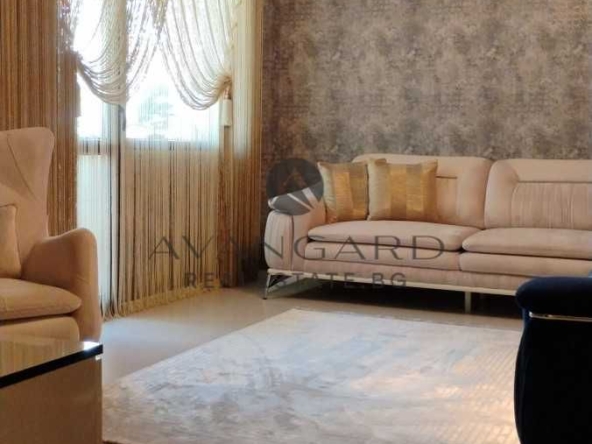 Многостаен апартамент в Пловдив, Изгрев - 103 кв.м за 1387 €/кв.м - Снимка #1