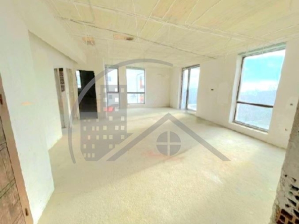 Четиристаен апартамент в Варна, Бриз - 139 кв.м за 1475 €/кв.м - Снимка #1