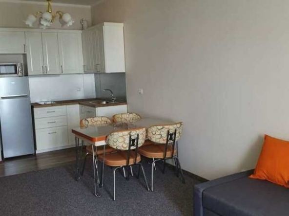 Дава се под наем Двустаен апартамент в Бургас, Зорница - 77 кв.м за 280.5 € - Снимка #1