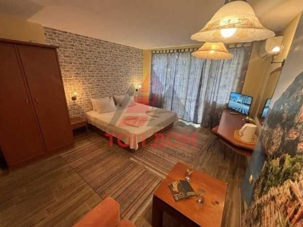 Дава се под наем Едностаен апартамент в Варна, Център - 30 кв.м за 331.5 € - Снимка #1