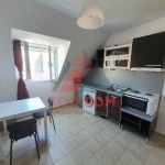 Дава се под наем Едностаен апартамент в Варна, Червен площад - 30 кв.м за 229.5 € - Снимка #1