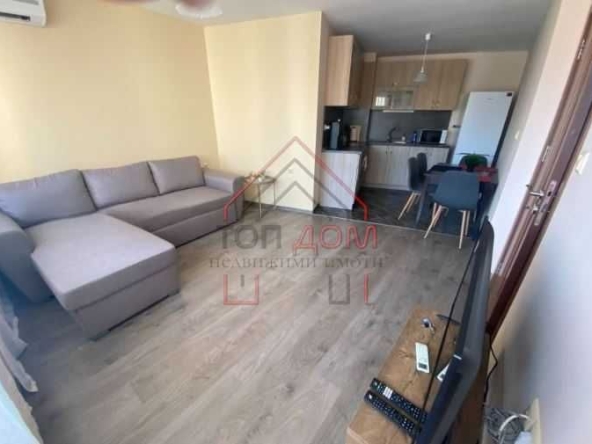 Дава се под наем Двустаен апартамент в Варна, Гръцка махала - 65 кв.м за 600 € - Снимка #1