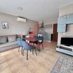 Дава се под наем Двустаен апартамент в к.к. Св.Св. Константин и Елена - 70 кв.м за 650 € - Снимка #1