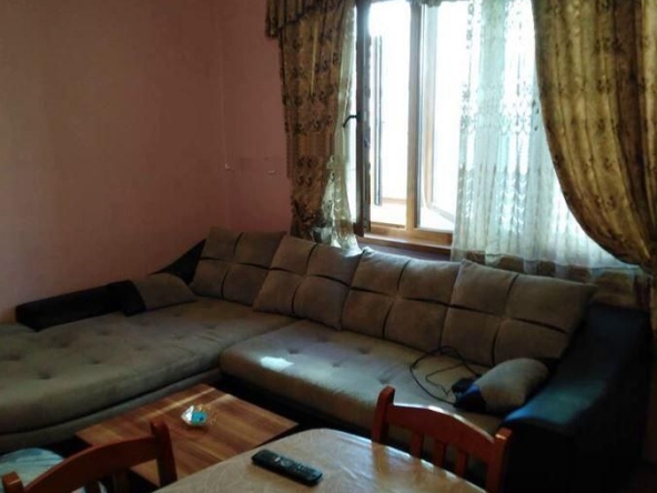 Дава се под наем Двустаен апартамент в Бургас, Лазур - 68 кв.м за 398.82 € - Снимка #1