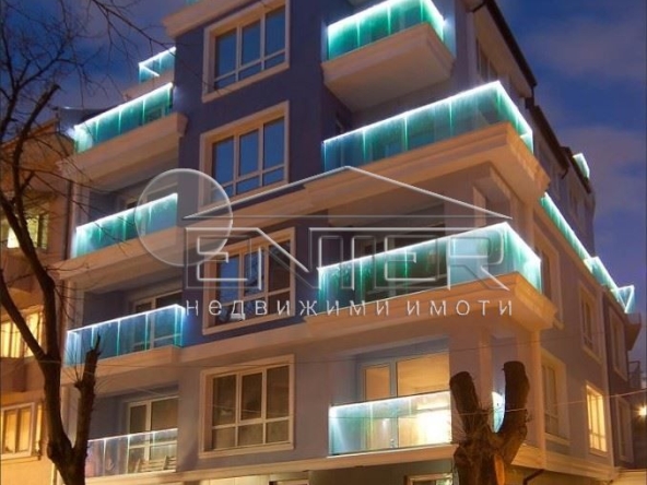 Дава се под наем Гараж / Паркомясто в Варна, Център - 20 кв.м за 117.3 € - Снимка #1