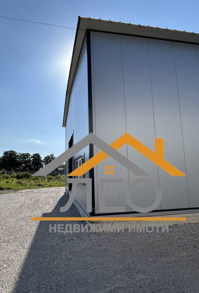 Дава се под наем Гараж / Паркомясто в Севлиево - 1470 кв.м за 765 € - Снимка #1