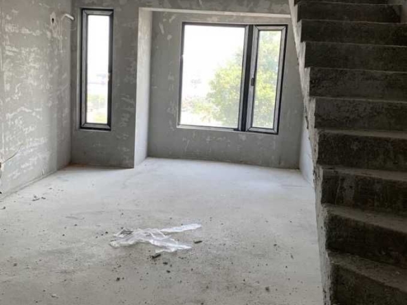 Мезонет в Бургас, Възраждане - 93 кв.м за 1398 €/кв.м - Снимка #1