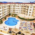 Дава се под наем Двустаен апартамент в Несебър - 70 кв.м за 498.27 € - Снимка #1