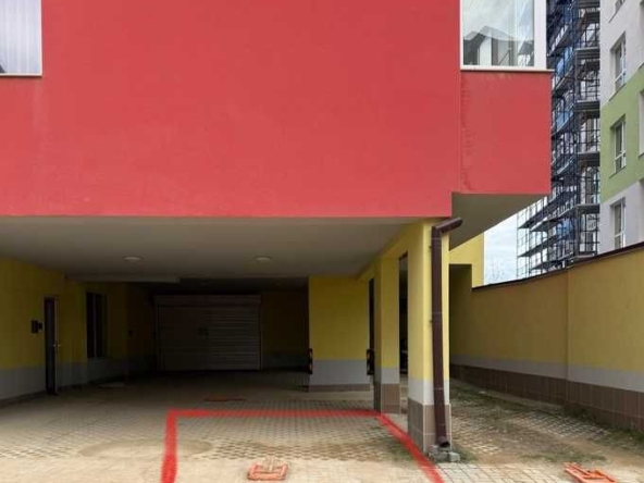 Дава се под наем Гараж / Паркомясто в Варна, Терапевтична болница - 15 кв.м за 54.57 € - Снимка #1