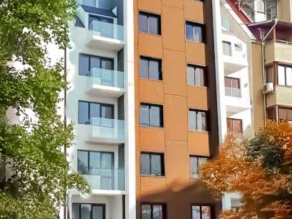 Тристаен апартамент в Пловдив, Христо Смирненски - 101 кв.м за 1510 €/кв.м - Снимка #1