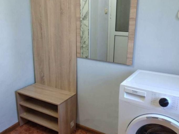 Дава се под наем Двустаен апартамент в Бургас, Долно Езерово - 65 кв.м за 280.5 € - Снимка #1