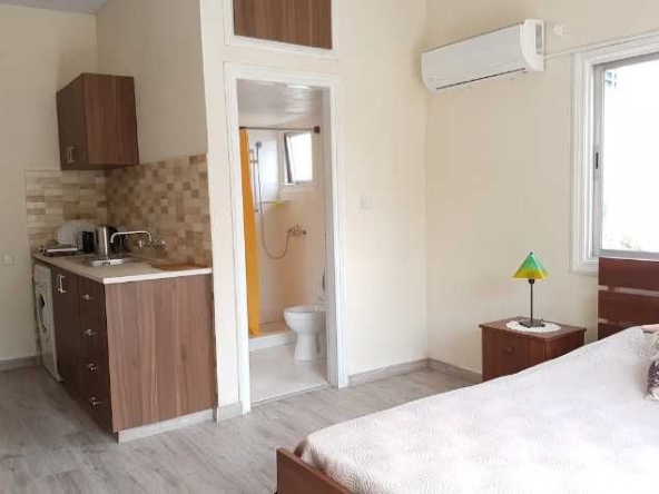 Дава се под наем Едностаен апартамент в Пловдив, Прослав - 45 кв.м за 178.5 € - Снимка #1