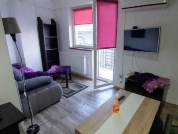 Дава се под наем Тристаен апартамент в Пловдив, Остромила - 37 кв.м за 193.8 € - Снимка #1