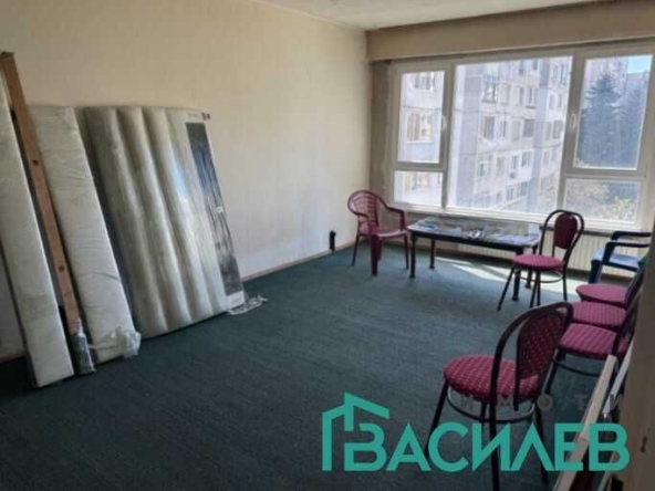 Тристаен апартамент в София, Център - 84 кв.м за 1093 €/кв.м - Снимка #1