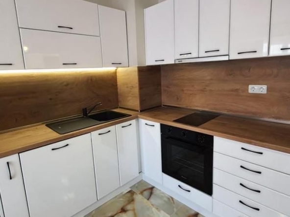 Дава се под наем Двустаен апартамент в Пловдив, Каменица 1 - 68 кв.м за 600 € - Снимка #1