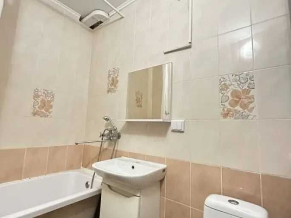 Дава се под наем Двустаен апартамент в София, Център - 55 кв.м за 387.6 € - Снимка #1
