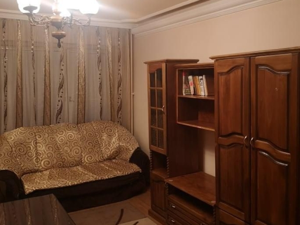 Дава се под наем Тристаен апартамент в Бургас, Братя Миладинови - 80 кв.м за 408 € - Снимка #1